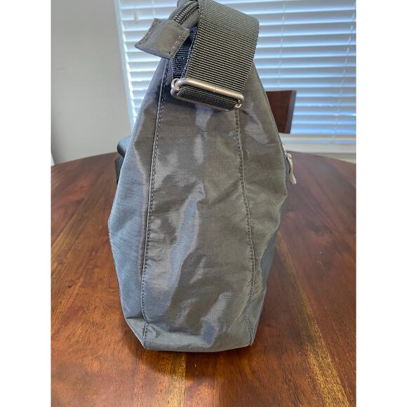 Baggallini Hobo Tote (Portobello, 16" x 10" x 6") - Picture 4 of 13